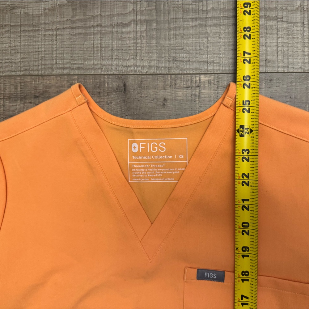 Figs Bright Orange V-Neck Scrub Top (XS) - Picture 3 of 4